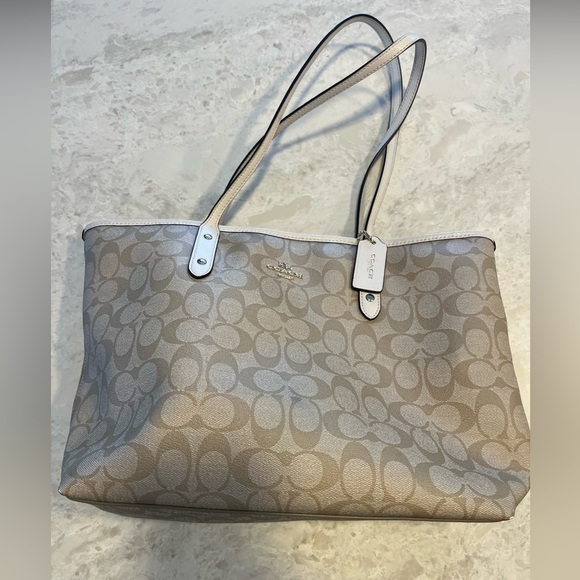 Coach Cream with White trim Zip top Tote - Picture 1 of 7